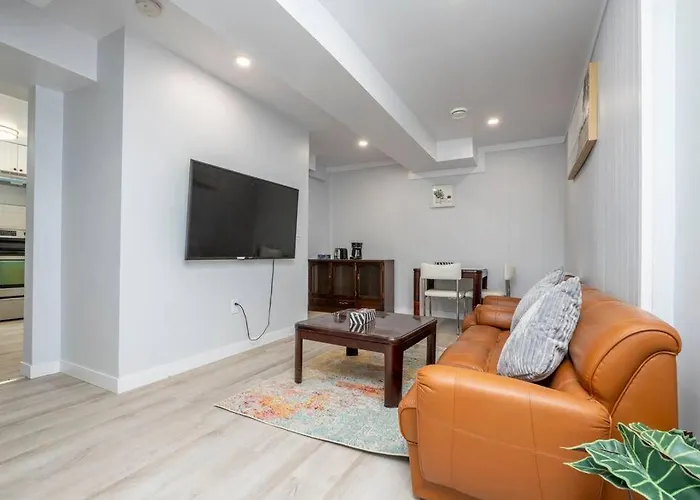 Forth Street 2Bedroom Suite